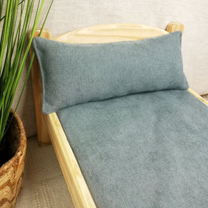 IKEA bedset - kussen + waterdicht vloerkleed in blauwe wol